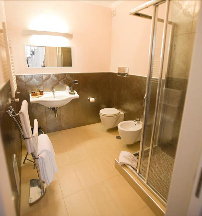 Hotel Bruman 카세르타 외부 사진