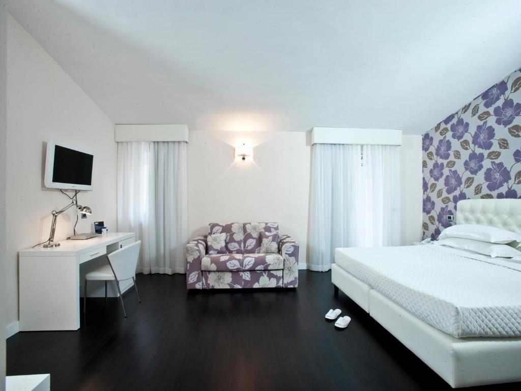 Hotel Bruman 카세르타 객실 사진